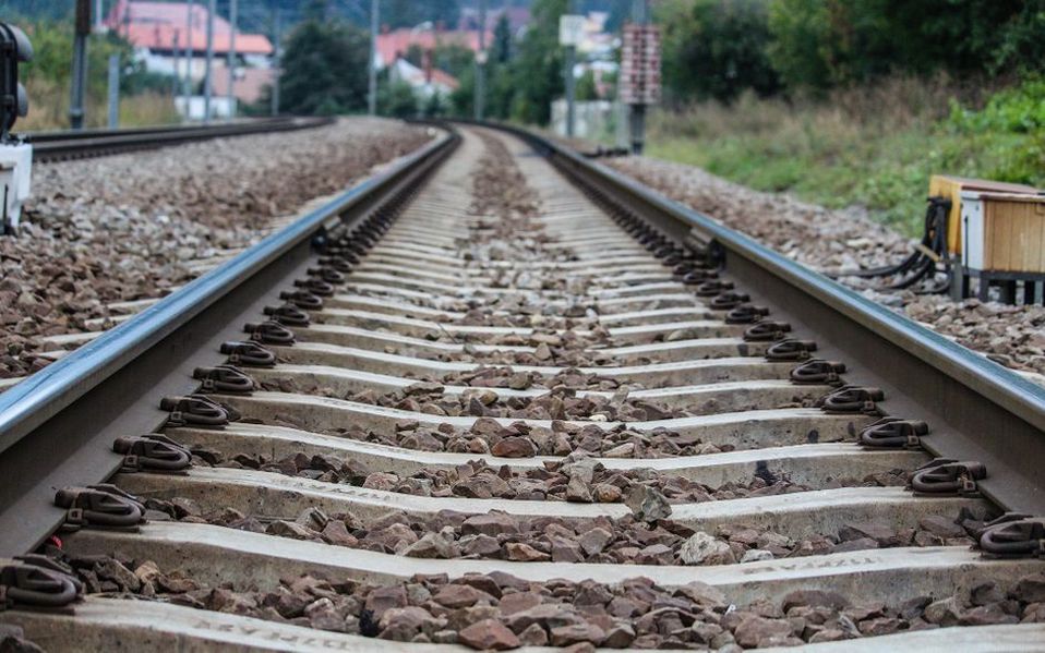 Railway track affected by uneven ground settlements