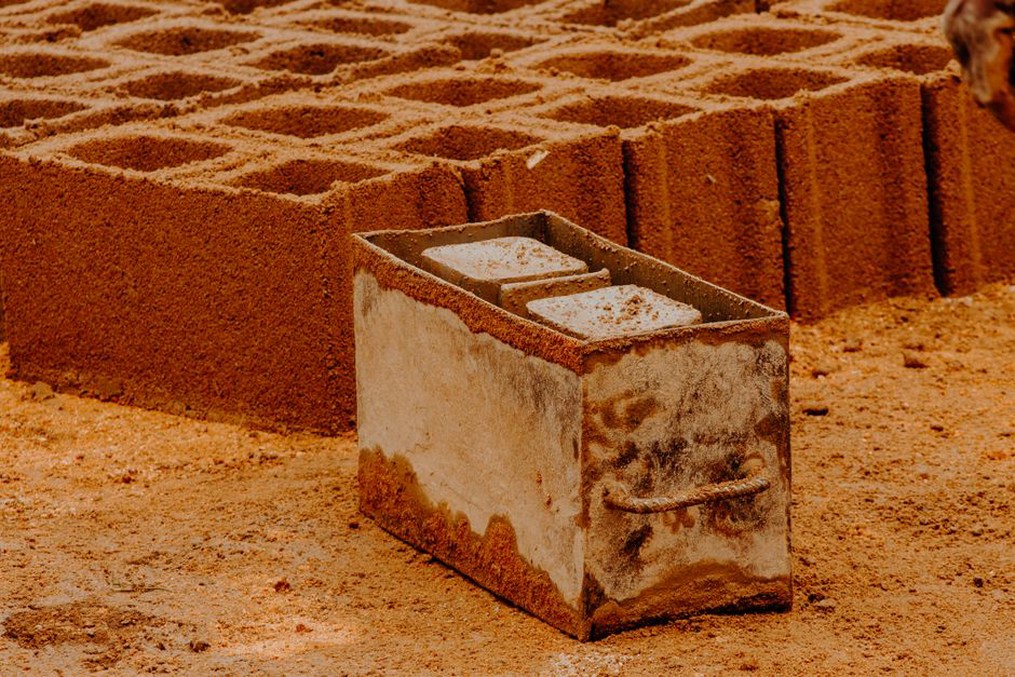 Eco-friendly materials used in tunnel lining