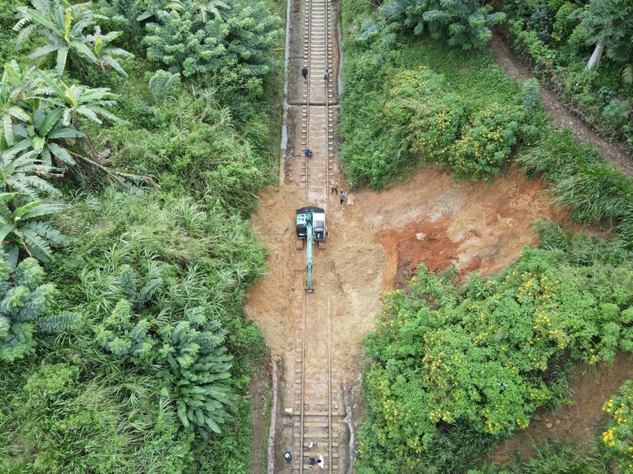 Monitoring equipment installed along a railway cutting