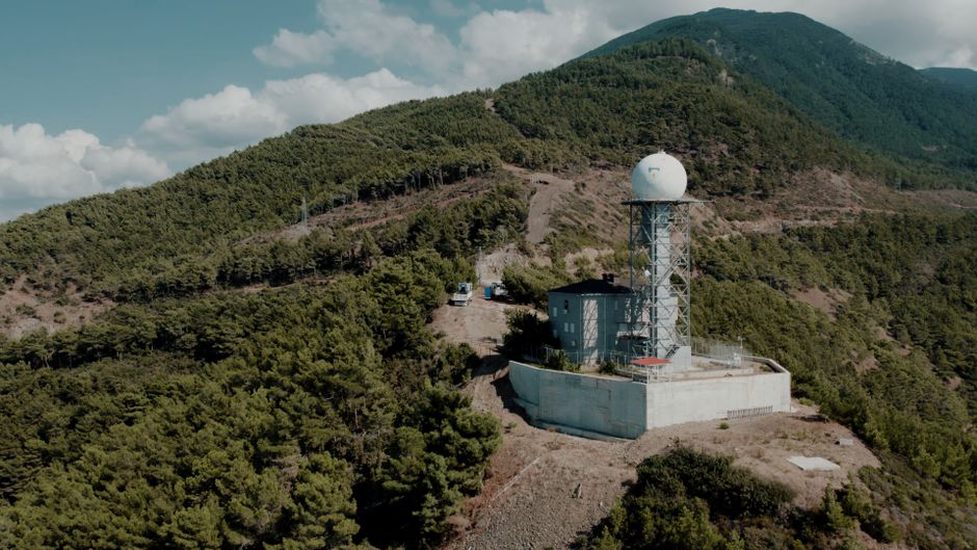 Satellite radar capturing soil deformations