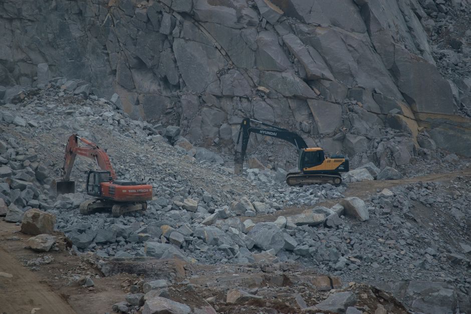 Drilling works beside a retained transport corridor