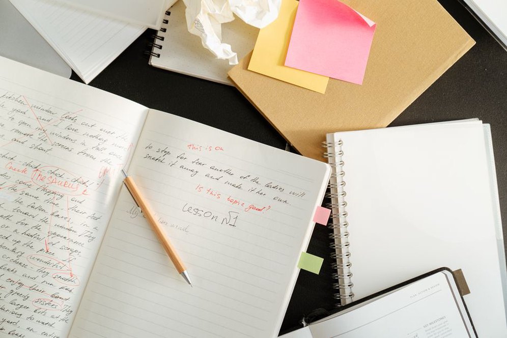 Notes distinguish reported findings from open questions