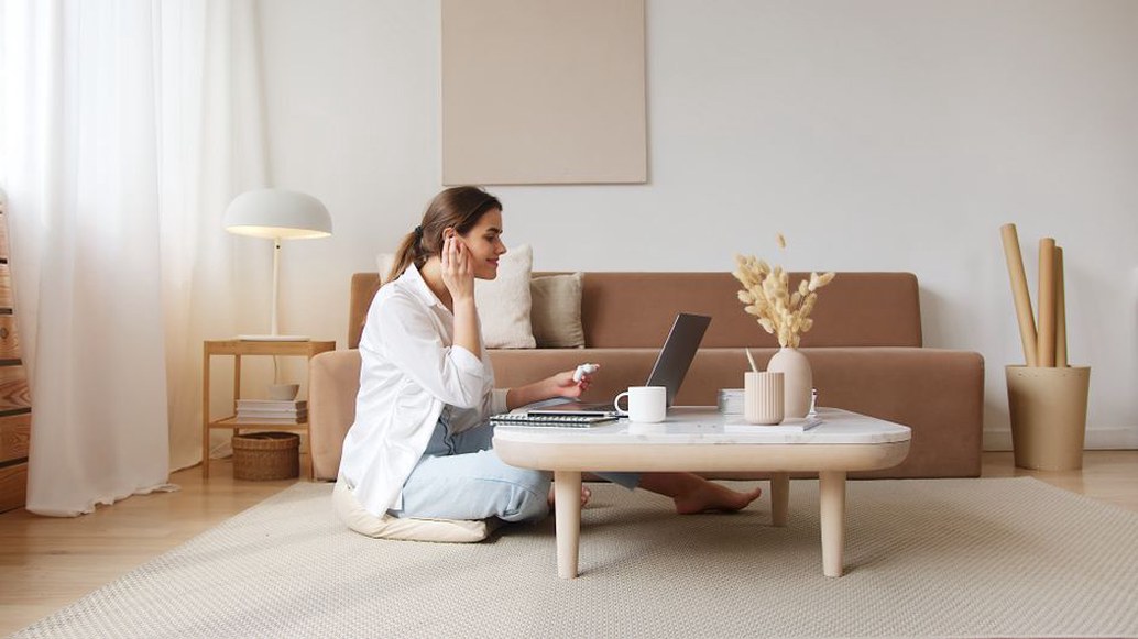 Laptop and router used for a call at home